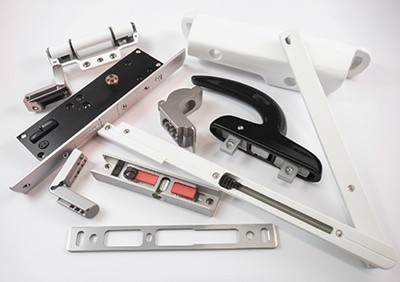 Видове аксесоари за дограма от PVC-Salamander.com